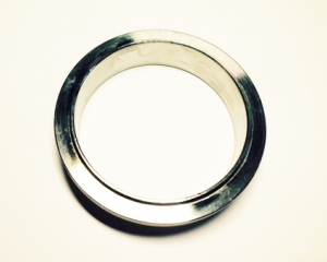 V-band 63.5mm made of stainless steel, 1 male weld-on flange.