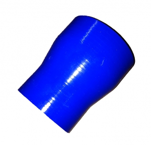 Blauer Silikon Reduktions-Kühlerschlauch von Innendurchmesser von 13 mm auf  16 mm und einer Wandstärke von 4 mm. Schnenkellänge ca. 100 mm.